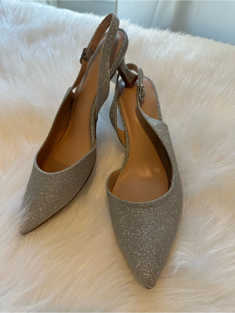 Mysoft Silver Glitter Slingback Kitten Heel Pumps Sz 8.5 NWT
